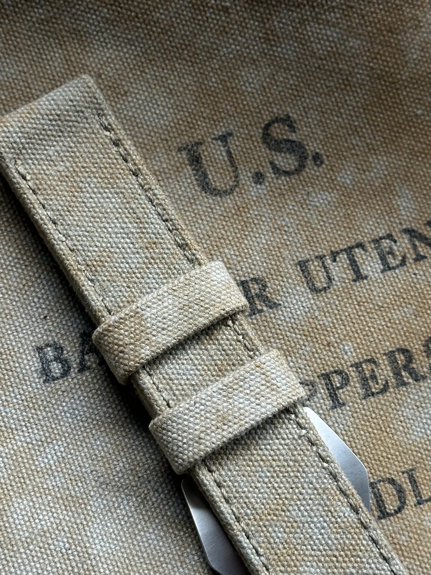 1944 U.S. AMMO canvas [sanders] strap W: 26/26 L: 150/90 T: 4,0mm