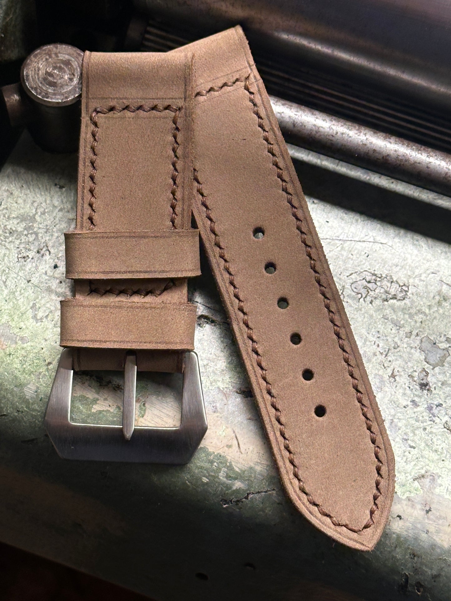*NEW* DEVAS - TOBACCO Vintage style [sanders] strap