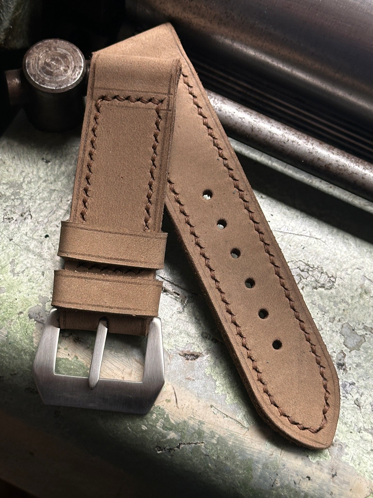 *NEW* DEVAS - TOBACCO Vintage style [sanders] strap