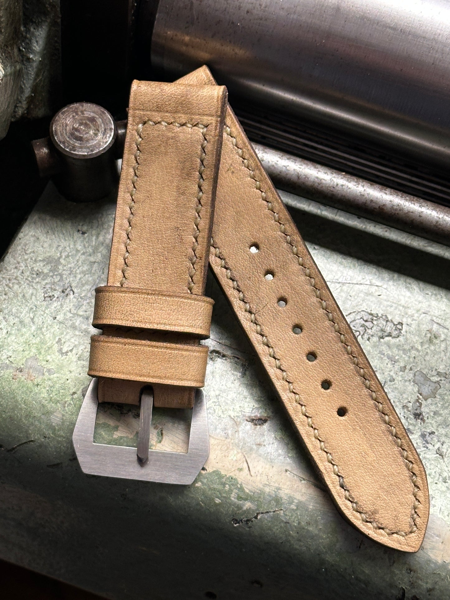 *NEW* ARES [sanders] strap W: 24/24 L: 135/85 T: 4,0mm