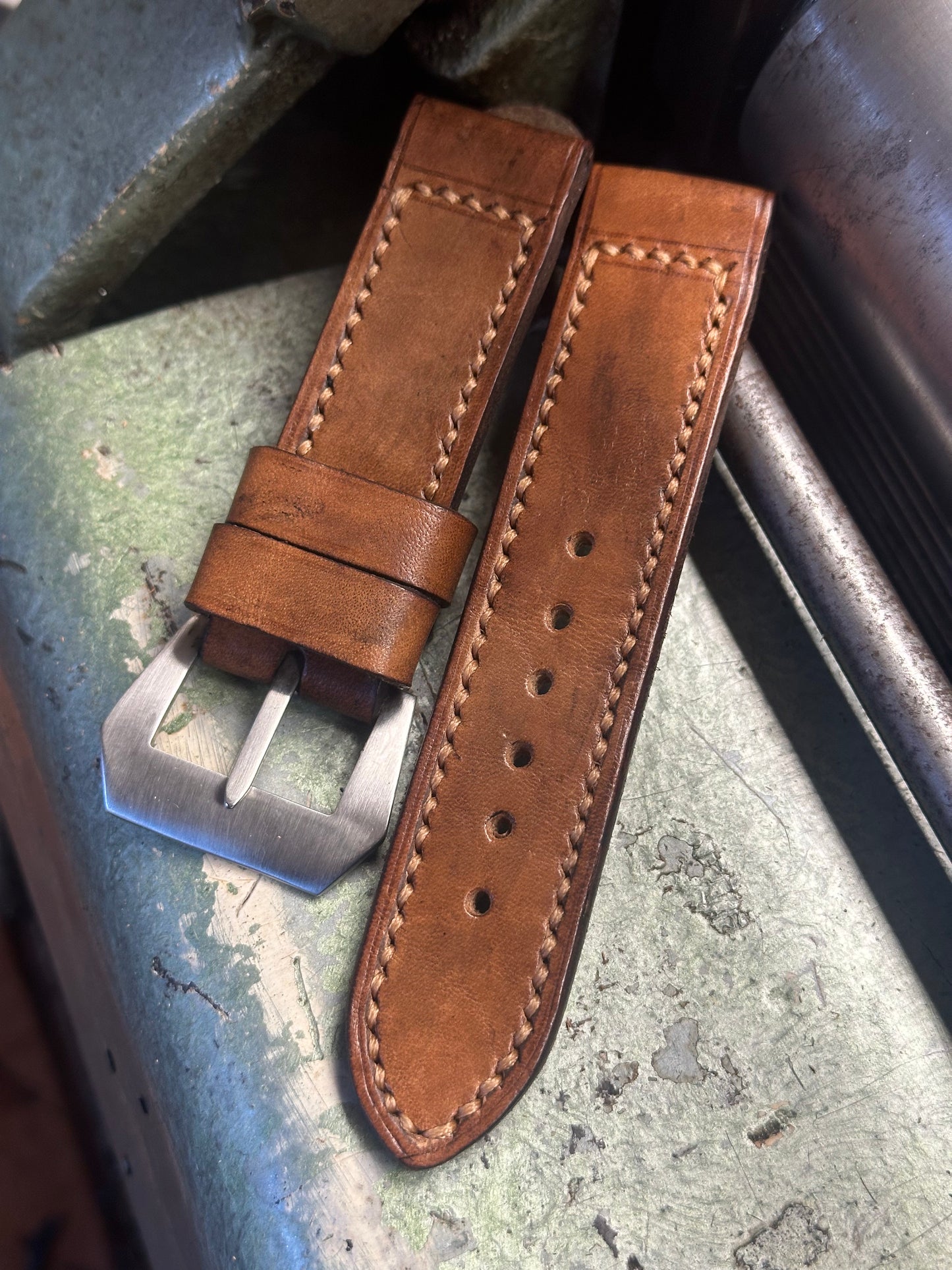 ICON Vintage style [sanders] strap W: 24/24 L: 125/75 T: 4,5mm