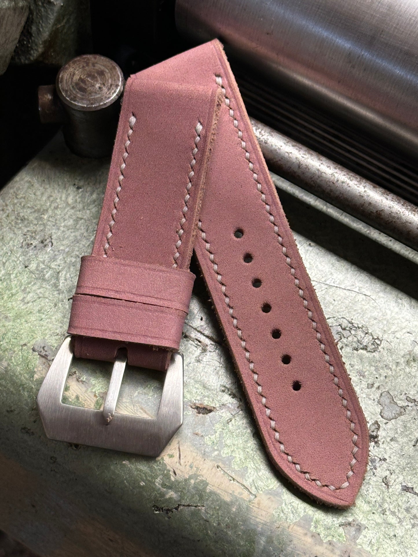 RUDDY PINK [sanders] strap W: 24/24 L: 120/75 T: 3,5mm