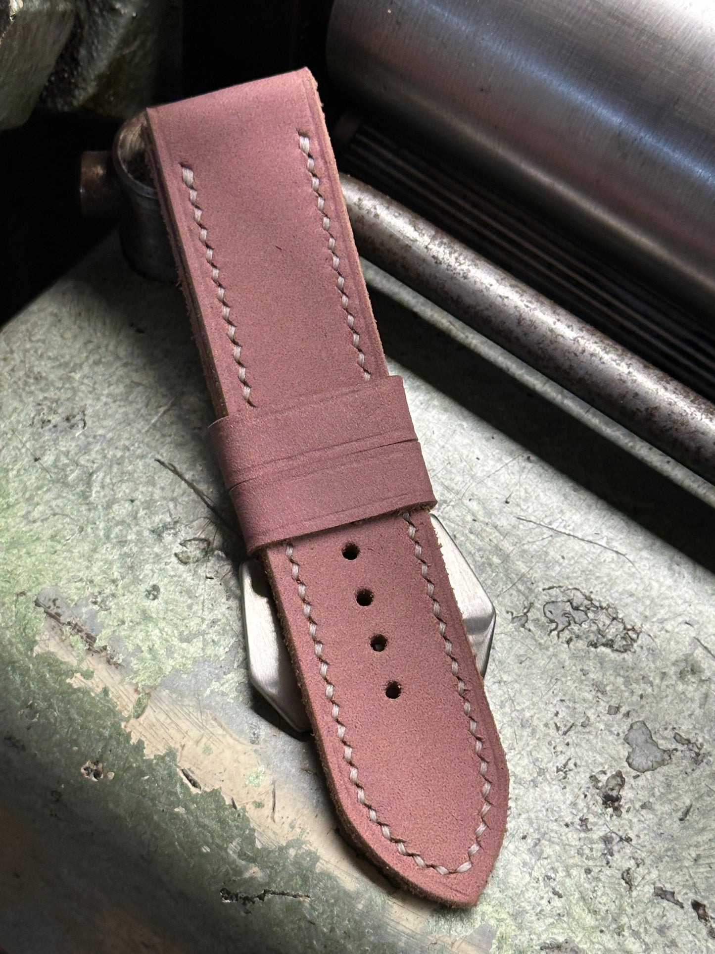 RUDDY PINK [sanders] strap W: 24/24 L: 120/75 T: 3,5mm