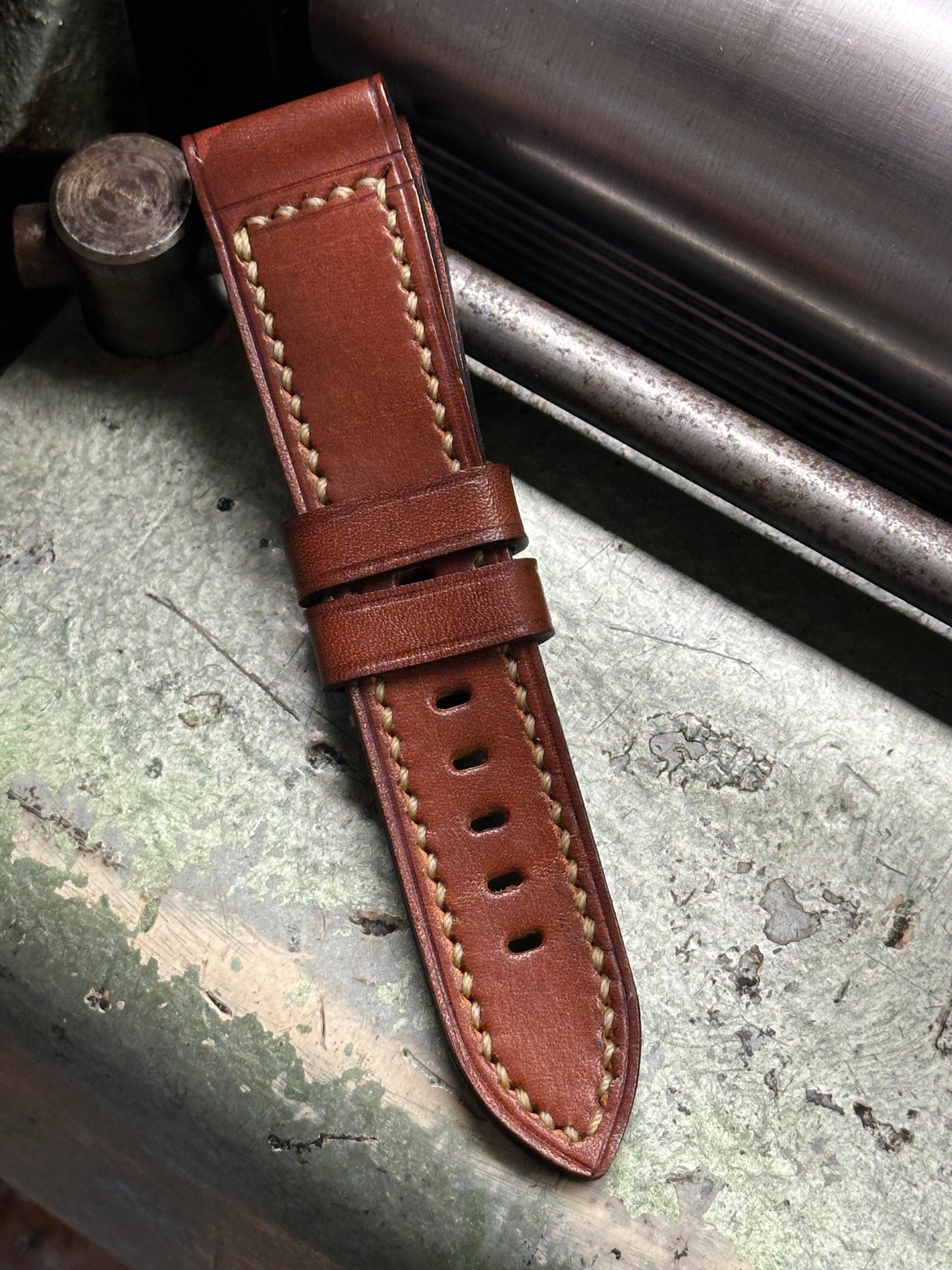 MS91 ANZIANE Vintage style [sanders] strap W: 24/22 L: 75/125 T: 3,5mm