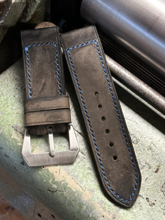 ONORE - BRIGHT BLUE Vintage style [sanders] strap W: 26/26 L: 130/75 T: 3,9