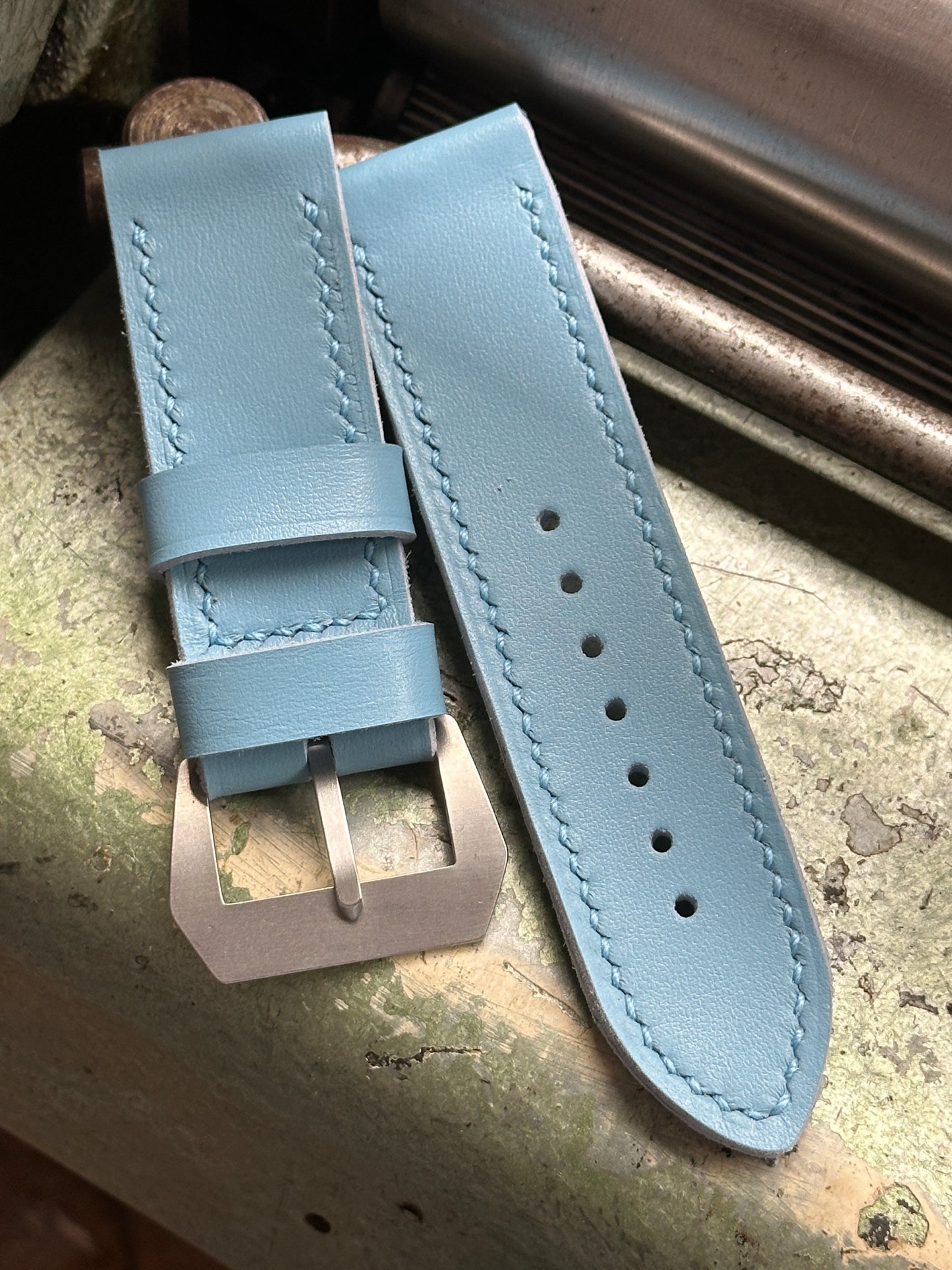 BABY BLUE - LIGHT BLUE [sanders] strap W: 26/26 L: 125/75 T: 3,0mm