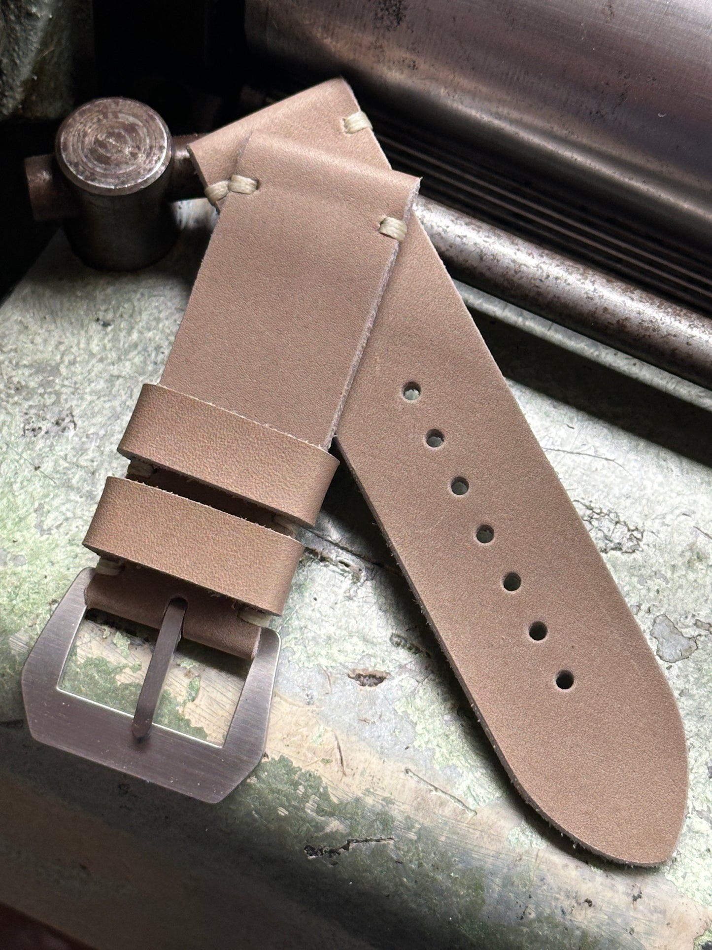 CURA Minimal style [sanders] strap W: 26/26 L: 135/75 T: 3,5mm